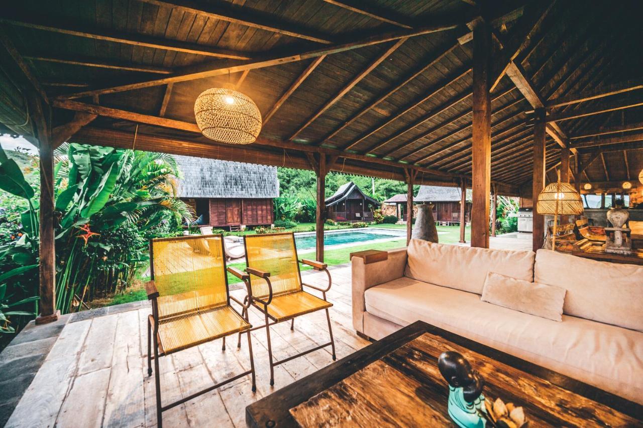 Villa Ellya Areguling, For 8-10 Pax Kuta  エクステリア 写真