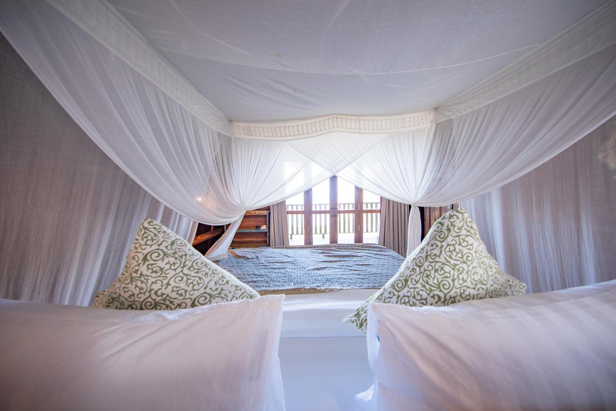 Villa Ellya Areguling, For 8-10 Pax Kuta  エクステリア 写真