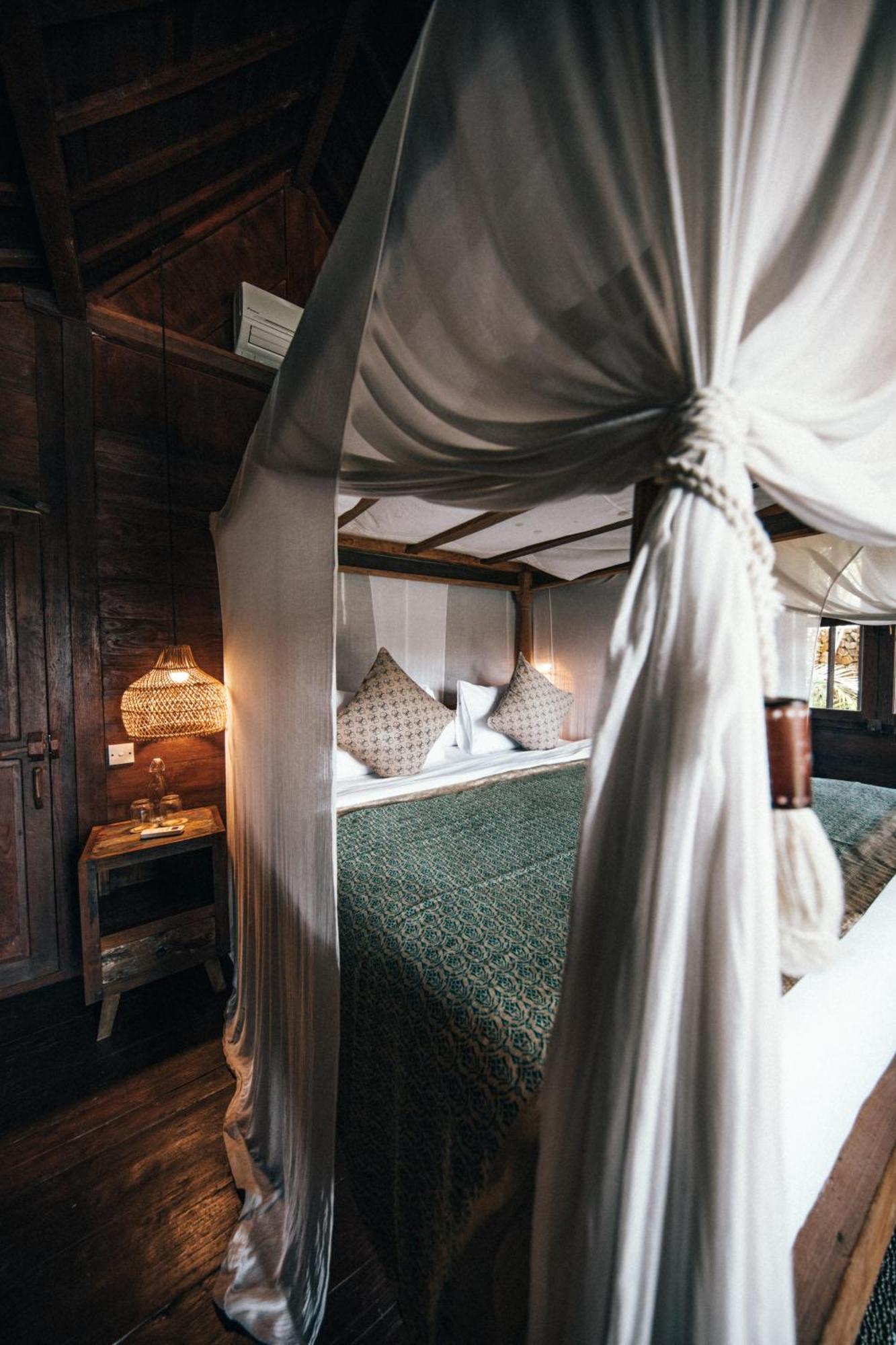 Villa Ellya Areguling, For 8-10 Pax Kuta  エクステリア 写真