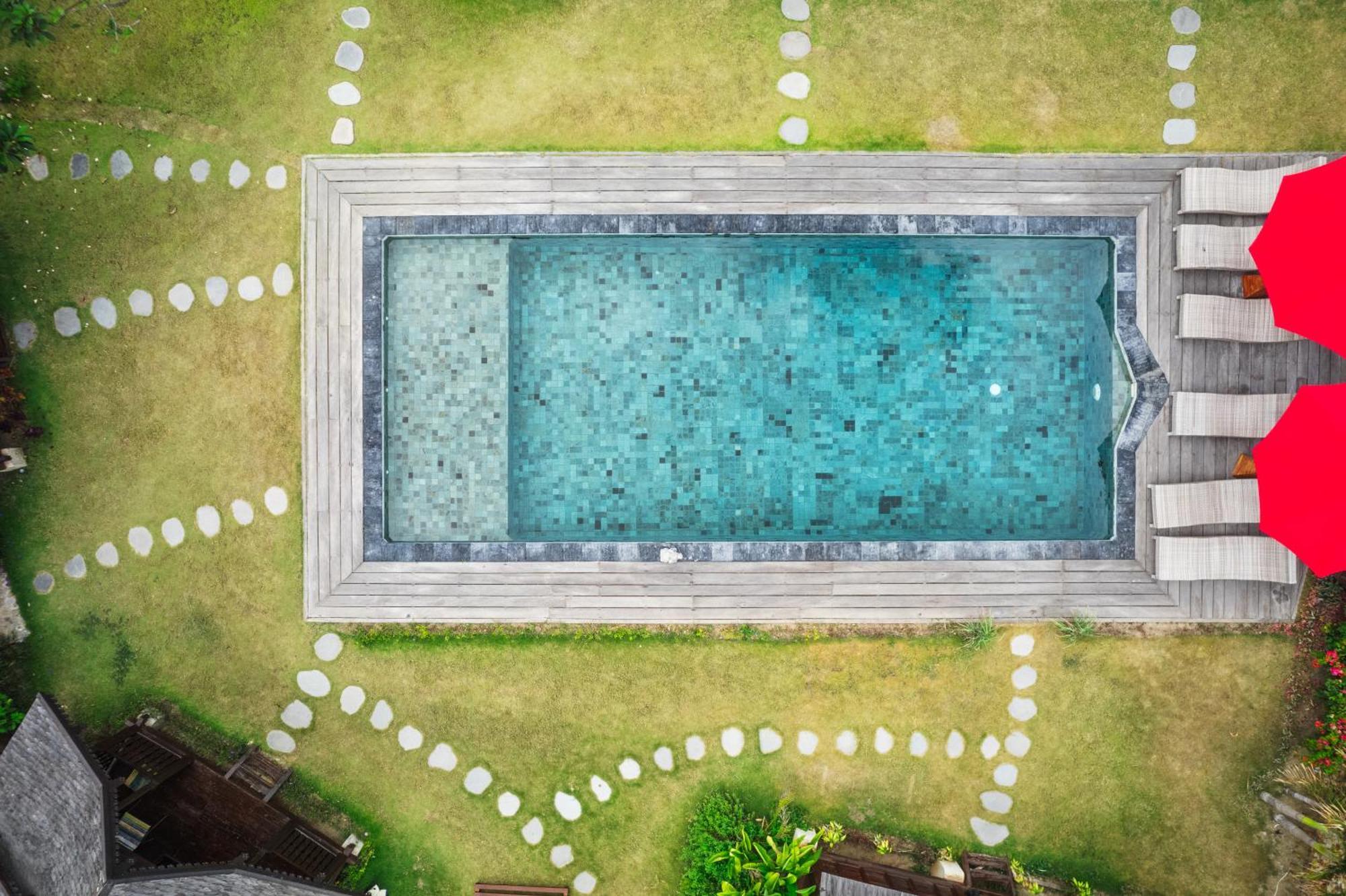 Villa Ellya Areguling, For 8-10 Pax Kuta  エクステリア 写真